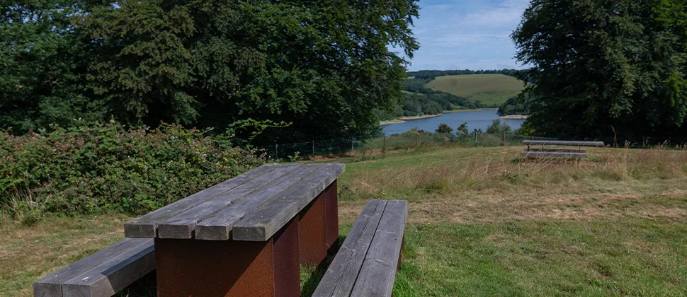 Picnic bench at Clatworthy overlooking the reservoir